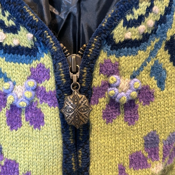 Icelandic wool sweater lg - Picture 4 of 6